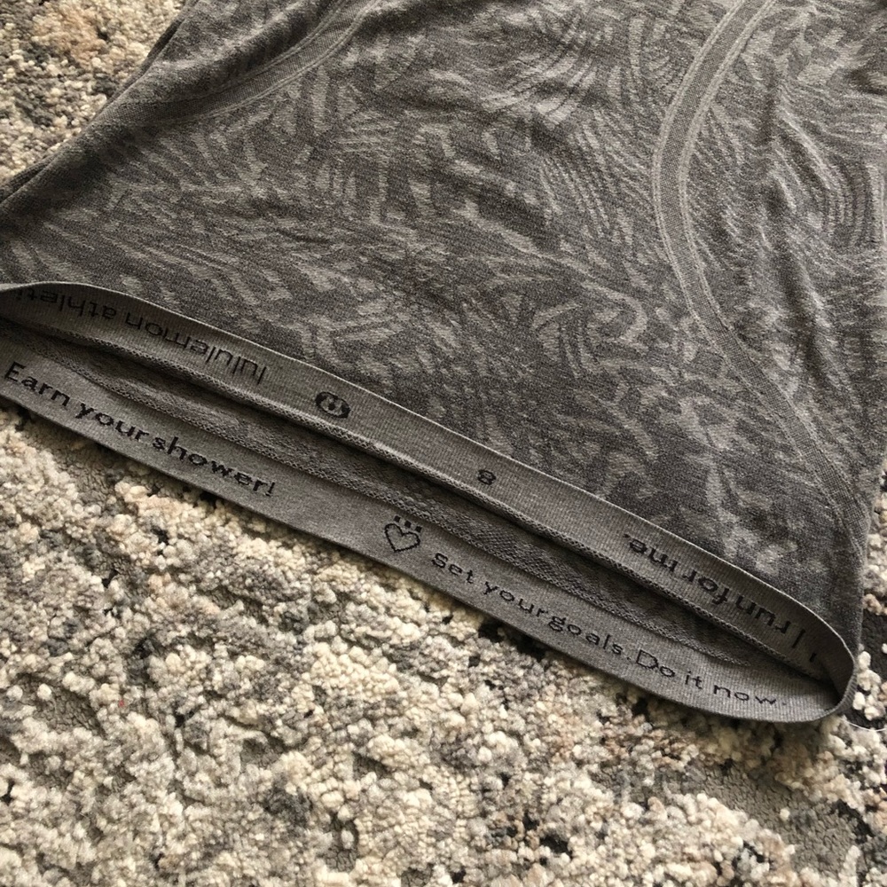 Lululemon swiftly tank - Picture 2 of 5